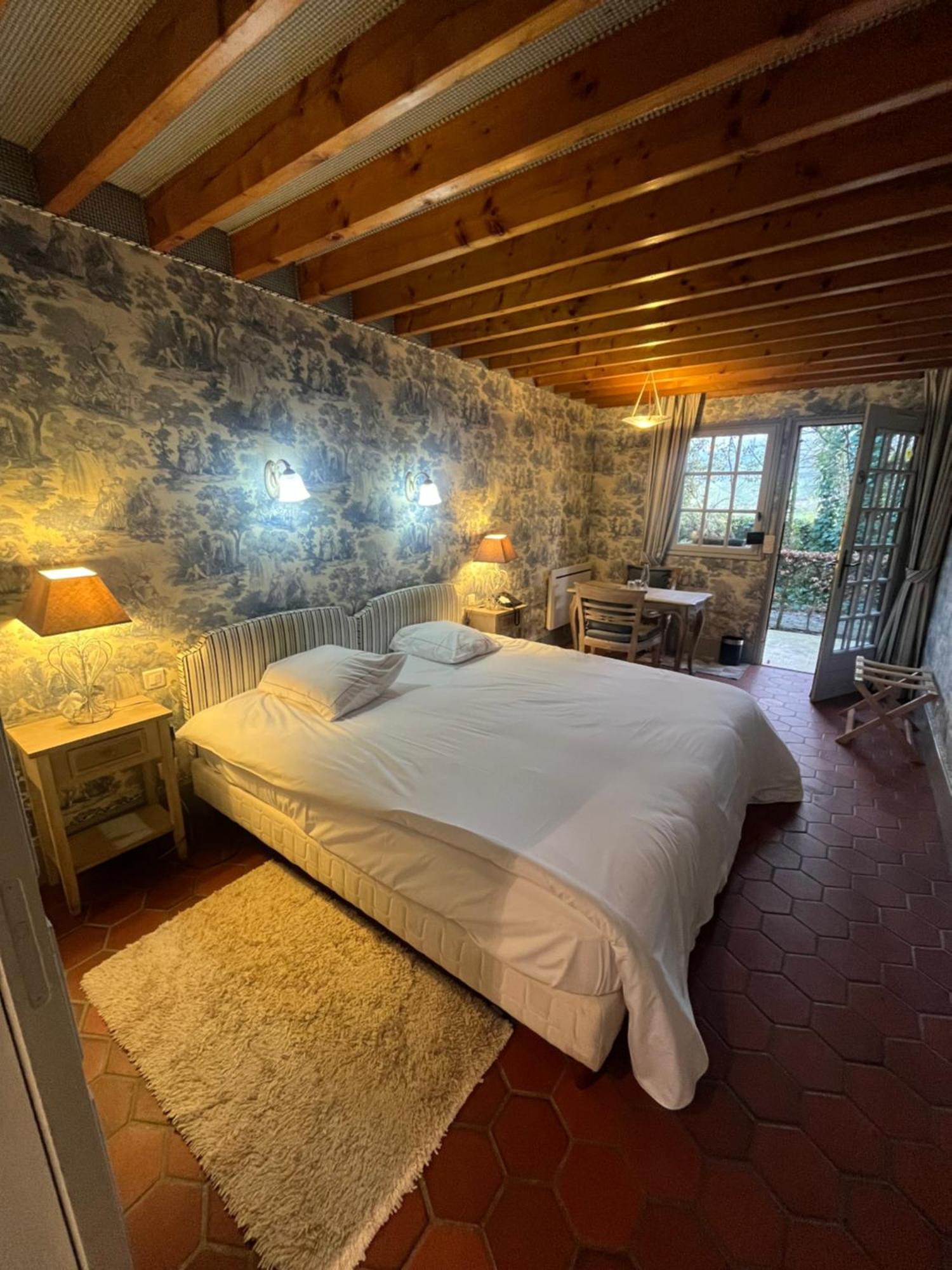 Auberge Du Val Au Cesne Saint-Clair-sur-les-Monts 外观 照片
